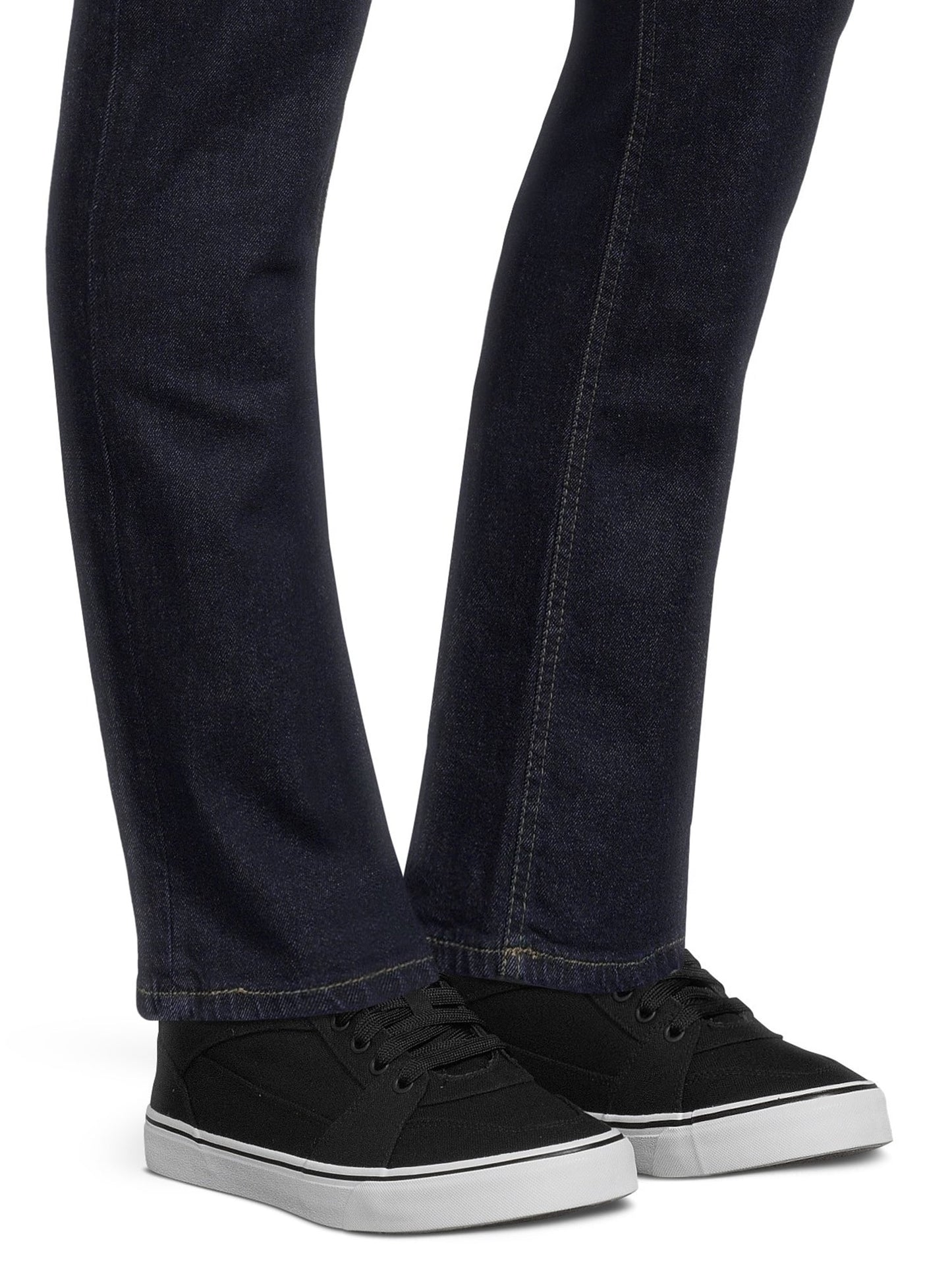 Men'S Canvas Skate 2.0 Low Top Laced Sneakers